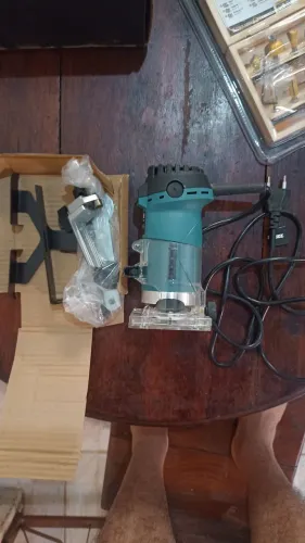 Tupia laminadora wesco 220v com fresas
