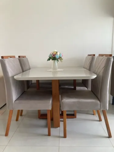MESA + 4 CADEIRAS