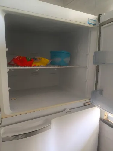 Vendo geladeira em ótimo estado 