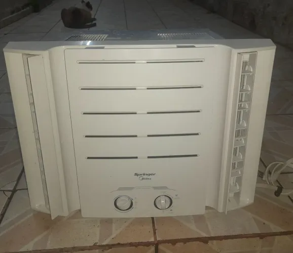 Ar condicionado seminovo