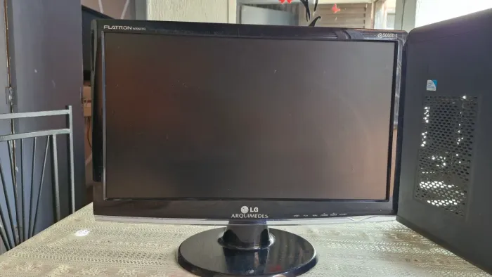 Monitor LG Flatron W2053TQ-PF