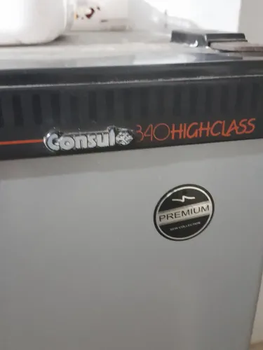 Geladeira Consul 340L antiga. Recondionada recentemente. Trocou gás filtro secador e etc.