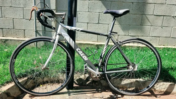 Caloi 10 Speed com Shimano Sora - oportunidade