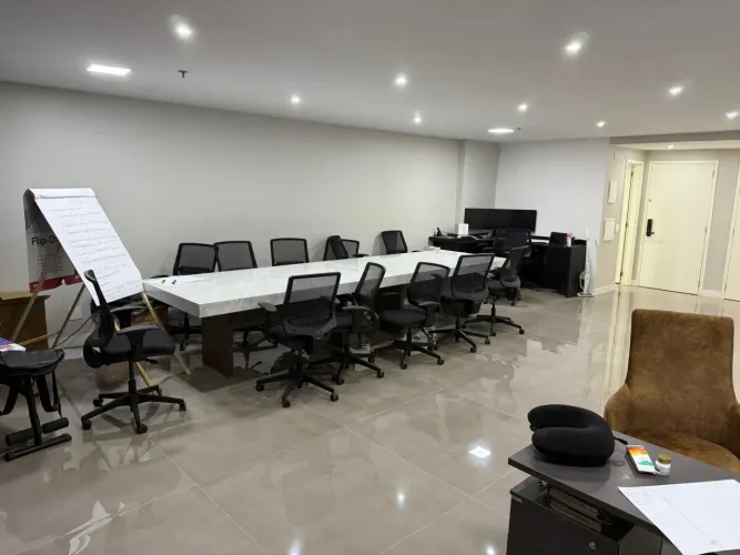 Sala/Conjunto para aluguel possui 70 metros quadrados