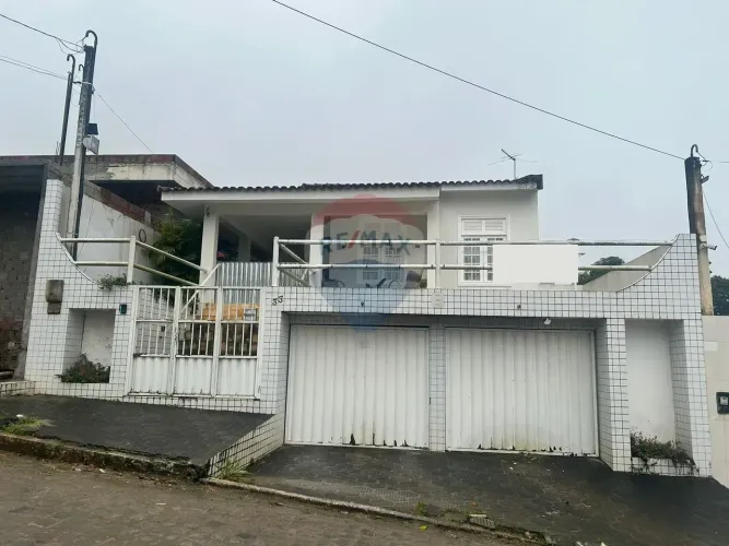 Casarão a venda no Centro de Bonito - PE
