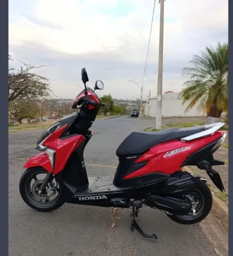 Moto top alguns detalhes
