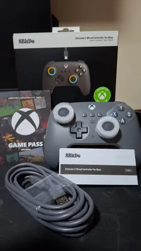 Controle 8BitDo ultimate c xbox + 1 mês de game pass ultimate. Pronta entrega