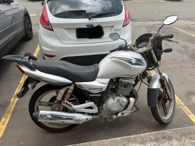 SUZUKI GSR125S 