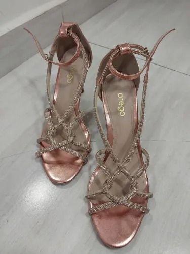 Sandália rose gold
