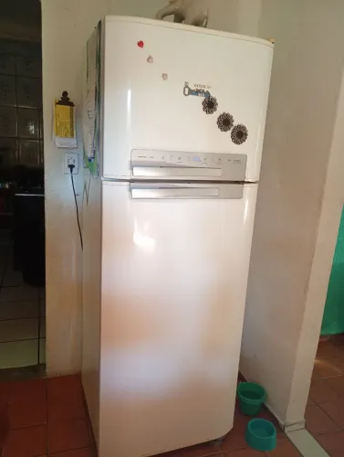 Vende -se Móveis e Eletrodomésticos