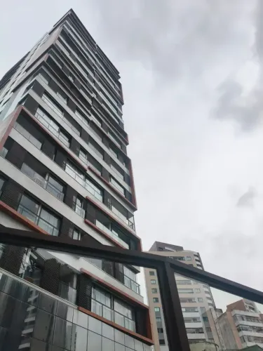 Smart à venda com 1 quarto e sala 1 banheiro, rooftop, tem 22m2 no ZN BARRA na Barra - Sal