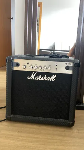 Amplificador Marshall MG15CF