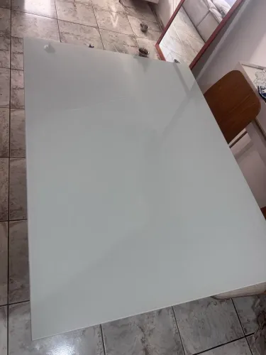 Mesa de Jantar 4 Lugares - Base em Laca Off-White | Precisa Trocar o Tampo de Vidro
