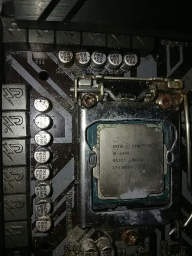 Vendo Intel Core i5-8400 que não funciona + air coller Intel