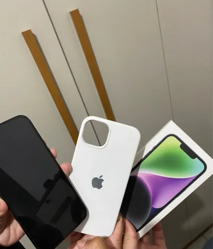 iPhone 14