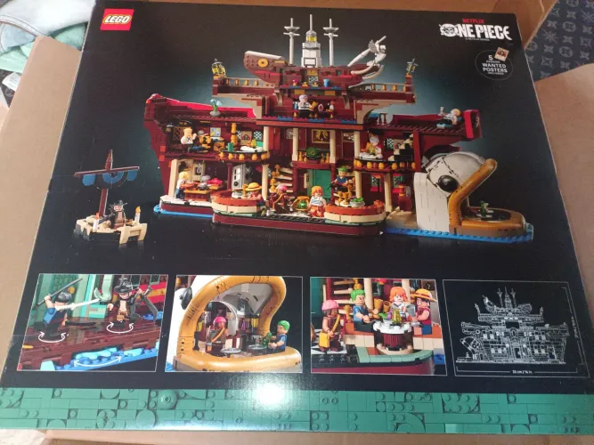 Restaurante flutuante LEGO® One Piece Baratie modelo 75640