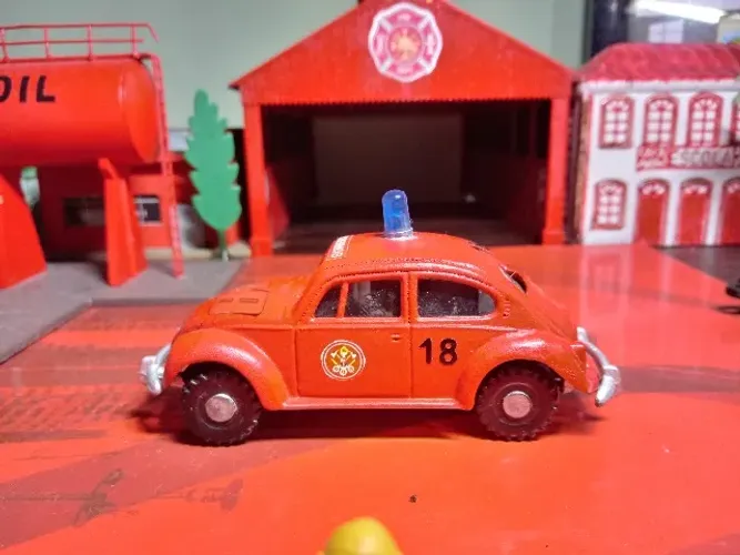 MINIATURA VW FIRE 18 ESCALA 1/43