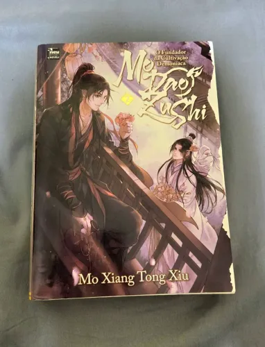 Livro "Mo Dao Zu Shi"  - "Grandmaster of Demoniac Cultivation" volume 1 (+18)