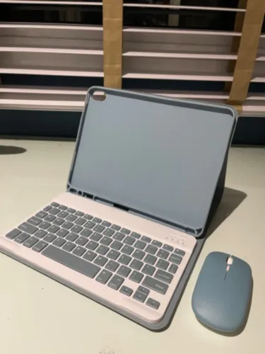 Teclado com Capa para iPad + Mouse Bluetooth