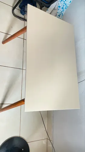 Escrivaninha / mesa para notebook 