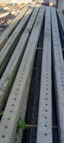 Vendo postes concreto para energia.