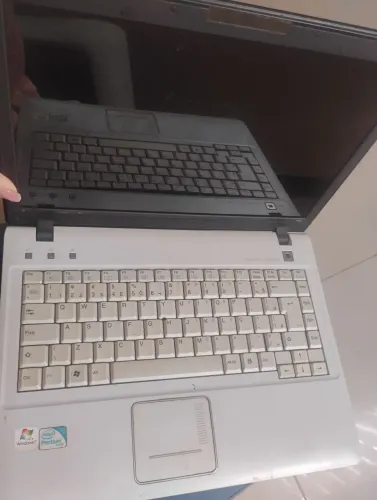 Notebook Positivo Premium (Para Conserto ou Retirada de Peças) + Carregador