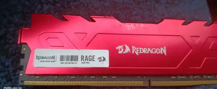 VENDO OU TROCO MEMÓRIA DDR4 16 REDRAGOM