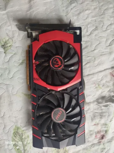 Placa de vídeo AMD r9 380