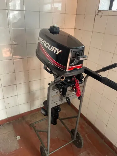 Motor de popa 5 hp Mercury 