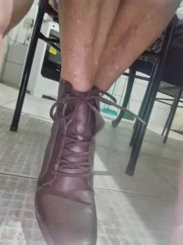 VENDO BOTA ADULTA PICADILLY