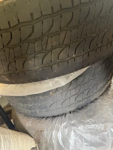 Vendo 4 pneus michelin 265/60/18