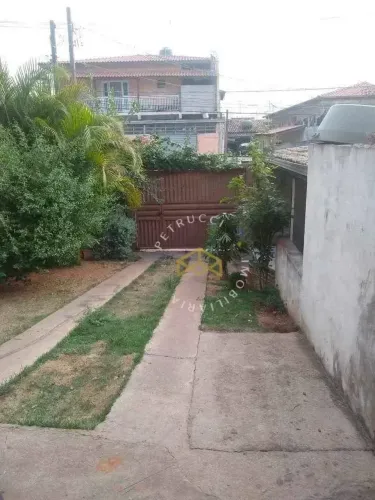 CASA À VENDA NO BAIRRO SANTO ANTÔNIO EM LOUVEIRA/SP