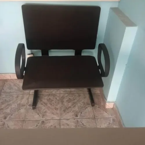 Cadeira de obeso e mesa PCD