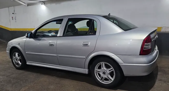 Chevrolet Astra Sedan 2.0/cd/ Expres.gls 2.0 8V 4P 2002