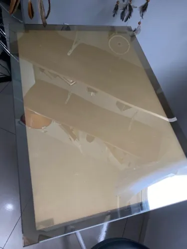Mesa de Apoio com Tampo de Vidro e Rodinhas