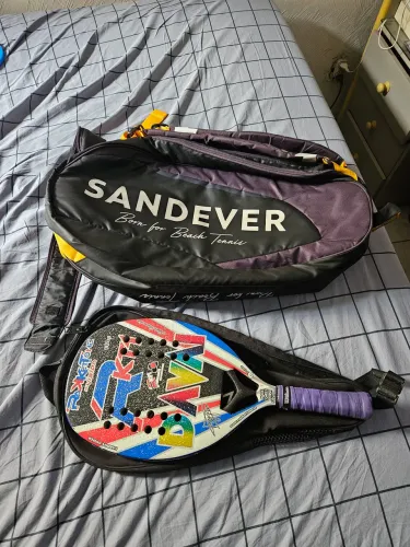 Vendo Raqueteira + Raquete de Beach Tênis Tratada
