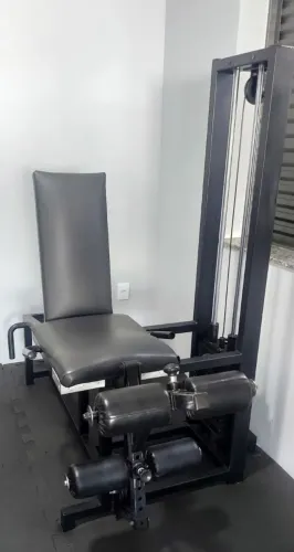 Cadeira Extensora e Flexora 2x1
