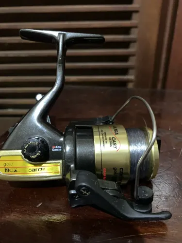 Molinete Abu Garcia Cardinal Gold Max (Ultra Cast Design)