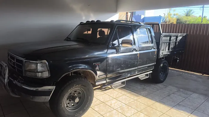 Ford F-1000 XLT 4X4 Diesel Turbo 1998