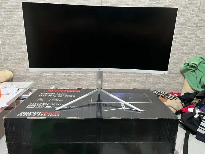 Monitor superframe 30 polegadas curvo