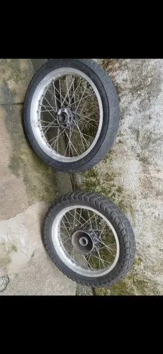 Vendo dois aros de moto