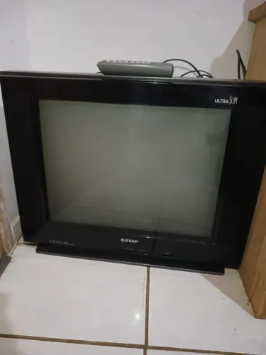 TV de 21 polegadas de tubo