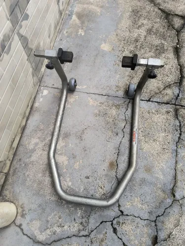 Cavalete de moto 