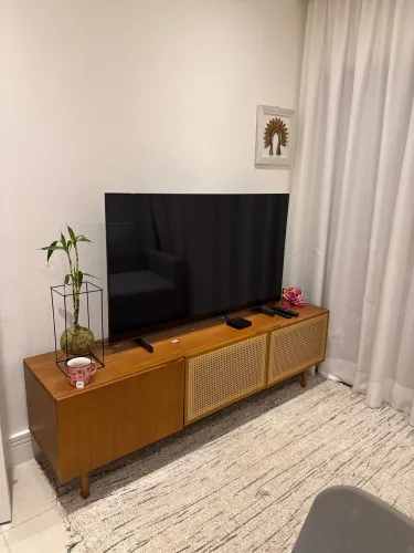 Rack madeira com palhinha abra casa
