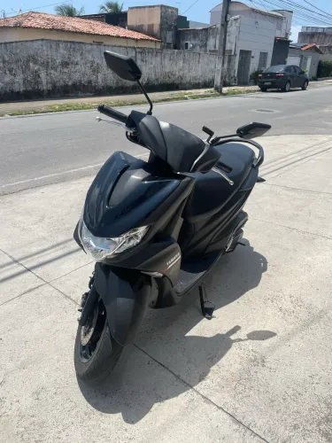 ? Yamaha Fluo 125 ABS 2025 - Impecável