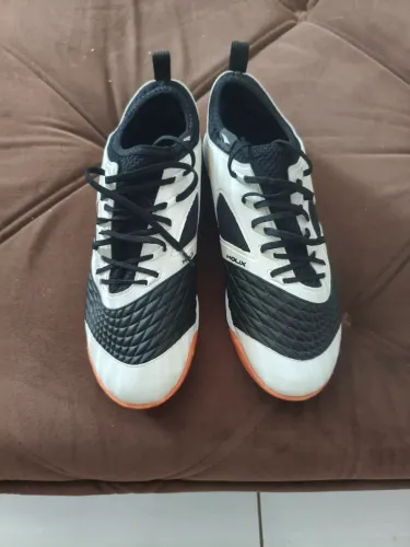 CHUTEIRA FUTSAL PENALTY MAX 1000 TAMANHO 42