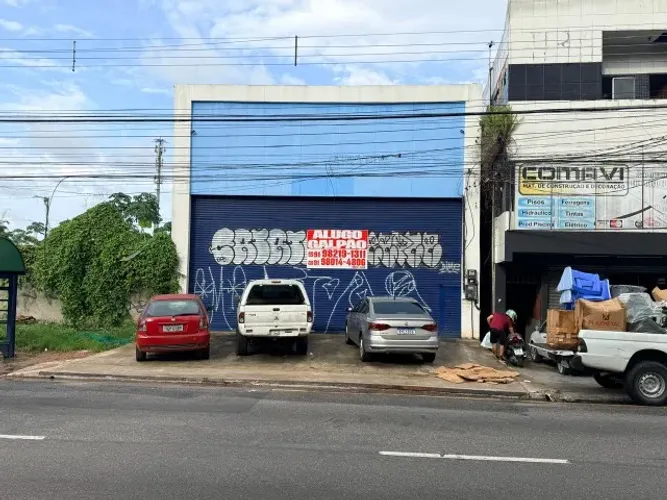 Galpão na Pedro Alvares Cabral, medindo 10X20