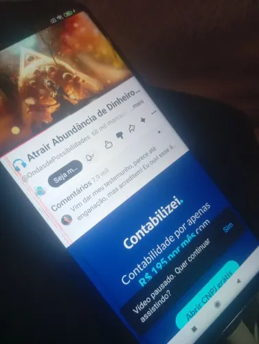 Celular com macha na tela e precisa ajeita botões de liga