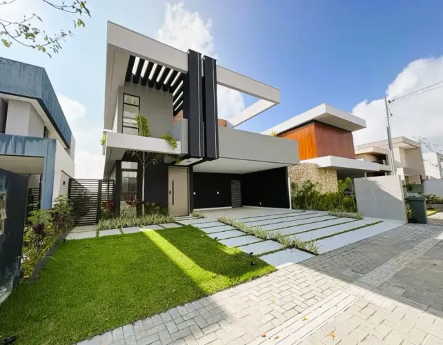 Casa com 270 m², 4 quartos suítes, piscina e alto padrão no condomínio Terras Alphaville !