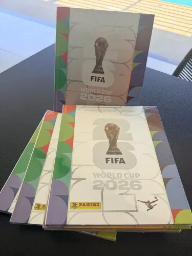 Álbum da Copa 2026 Capa Dura Prata NOVO